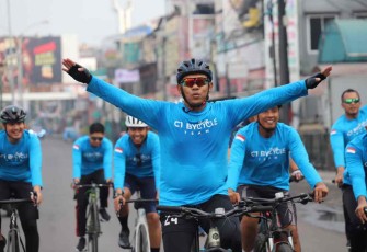 Kapolres Cilegon saat gowes bersama anggotanya