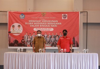 Walikota Bitung Maurits Mantiri saat membuka dialog bersama tokoh-tokoh agama kota Bitung