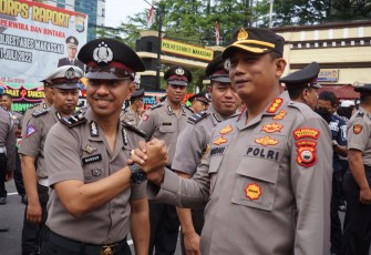 Kapolrestabes Makassar pimpin upacara korp raport kenaikan pangkat