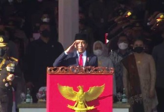 Upacara Hari Bhayangkara Ke-76