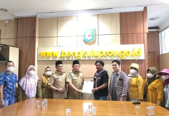 Penyampaian Aspirasi Masyarakat dan Walhi
