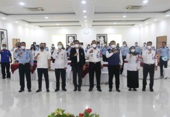 Foto bersama peserta rakor peningkatan kolaborasi dan sinergitas antar aparat penegak hukum