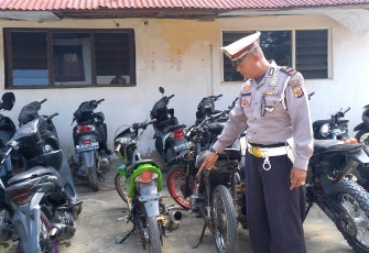 Razia Belasan Knalpot Brong 