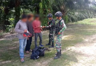 Satgas perbatasan amankan PMI ilegal di jalur non prosedural 