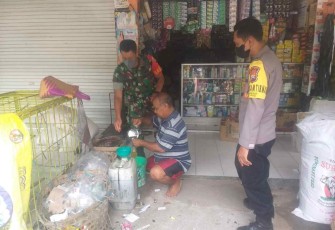 Sidak ketersediaan pasokan minyak goreng di wilayah binaan 