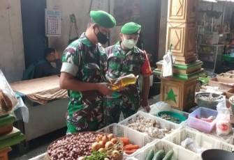 Pantau harga minyak goreng di pasar tradisional 