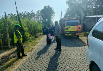 Kawal kirab satu abad PHST di Ngawi