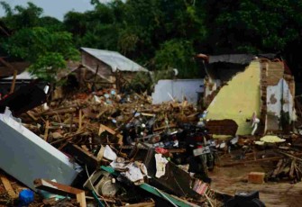 Rumah warga hancur diterjang banjir bandang