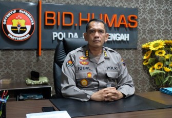 Kabid Humas Polda Jateng saat memberikan keterangan pers 