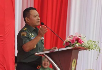 Kasad memberikan arahan Prajurit dan PNS se-Garnizun Palangka Raya 