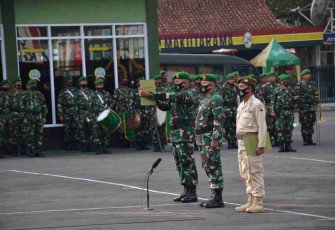 Upacara 17an di halaman Makorem 073/Mkt