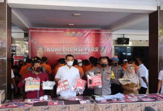 Kapolres Lumajang saat konferensi pers Narkoba