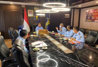 Kakanwil Kemenkumham Banten saat pertemuan dengan sekjen Kemenkumham di Jakarta 