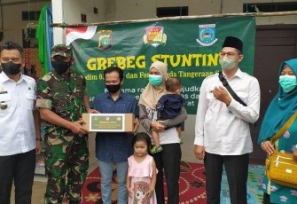 TNI AD saat program grebek stunting 
