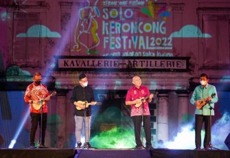 MenkopUKM Teten saat acara Solo Keroncong Festival 2022 