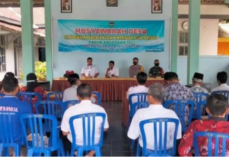 Kegiatan musrembang desa di balai desa Mantren