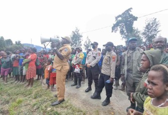 Himbauan kamtibmas bersama tokoh masyarakat di pasar Yokatapa 
