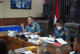 Danpuspomal saat rapat latihan operasi gabungan matra laut 
