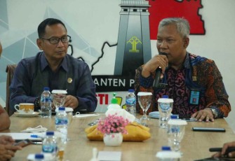 Tejo Harwanto saat menerima audisi KPU provinsi Banten 