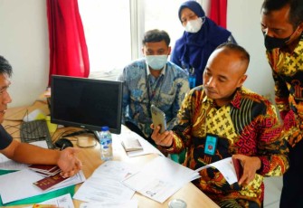 Tim Pengawas Kumham saat sidak di lapangan