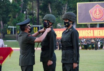 Danjen Akmil TNI Letjen TNI Bakti Agus Fadjari saat membuka pendidikan 