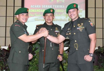 Foto bersama Danrem 081/DSJ usai sertijab Dandim 0802/Ponorogo 