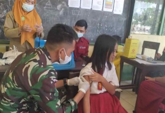 Vaksinasi Covid-19 siswa di perbatasan 