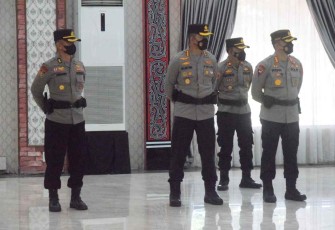 Kapolrestabes Medan Kombes Valentino Alfa Tatareda saat menghadiri Sertijab di Polda Sumut