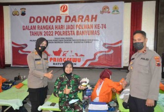 Donor darah meriahkan HUT Polwan Ke-74 di Polresta Banyumas 
