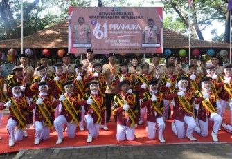 Swafoto Dandim Madiun saat HUT Pramuka ke 61 di bumi perkemahan Edu Park Ngrowo Bening Madiun