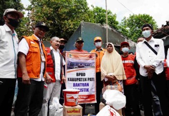 Pemberian santunan bagi korban kebakaran rumah 