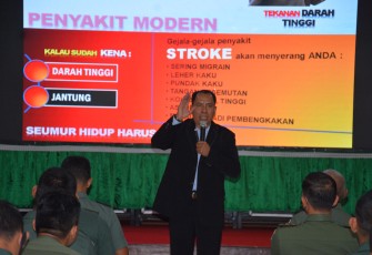 Penyuluhan kesehatan bagi anggota Korem  073/Mkt