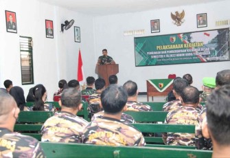 Dandim 0806/Trenggalek saat memberikan pengarahan 