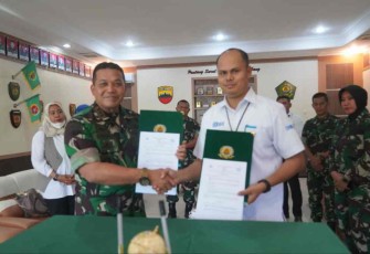 Danrem 023/KS Kol Inf Dodi Triwinarto saat penandatanganan kerjasama bersama BRI cab Sibolga