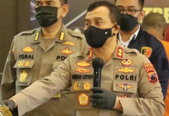 Kapolda Jateng Irjen Pol Ahmad Luthfi saat memberikan keterangan pers terkait tabrakan di tol Pejagan Pemalang, Selasa (20/9)
