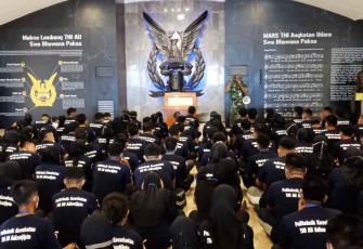 Mahasiswa Poltekes TNI AU Adisutjipto saat mengunjungi Muspusdirla, Rabu (21/9)
