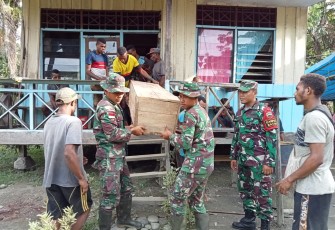 Satgas Yonif 126/KC turut berbela sungkawa atas warga yang meninggal 