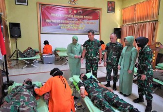 Donor darah prajurit Korem 071/Wijayakusuma, Jum'at (30/9)