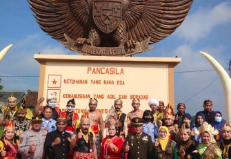 Busana Tradisional 