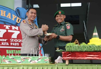 Surprise Polres Kutai Kartanegara di HUT TNI ke 77 