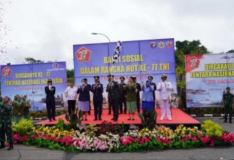 Pelepasan rombongan Bhakti Sosial TNI