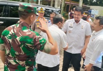 Walikota Medan Bobby Nasution saat acara penyerahan perlindungan sosial dampak inflasi. Rabu (5/10)