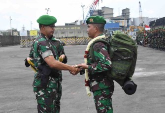 Satgas Yonif 410/Alg tiba di Semarang disambut Kasdam IV/Diponegoro