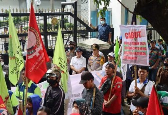 Unras Buruh di DPRD Sumut 