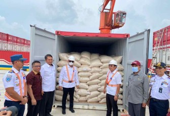Pengiriman perdana trayek baru Tol Laut Patimban