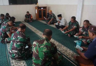 Doa bersama prajurit Kodim 0819/Pasuruan 