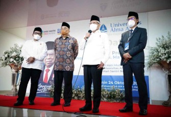 Wapres RI KH Ma'ruf Amin saat memberikan keterangan pers usai pidato Kebangsaan di universitas Alma Ata, Yogyakarta 