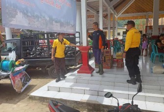 Bantuan sosial masyarakat terdampak banjir di Kabupaten Malang