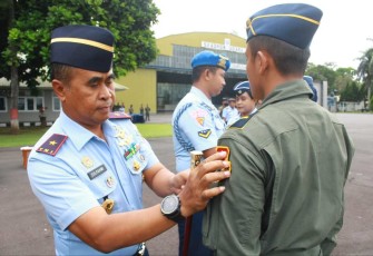 Danlanud Abd Saleh Marsma TNI Zulfahmi saat menutup KPTPA tahun 2022 di Skadron Udara 4