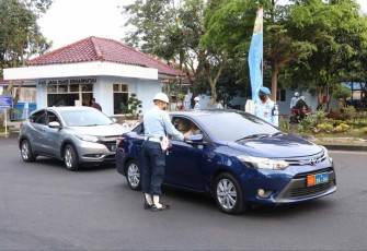 Pengecekan kelengkapan surat kendaraan 